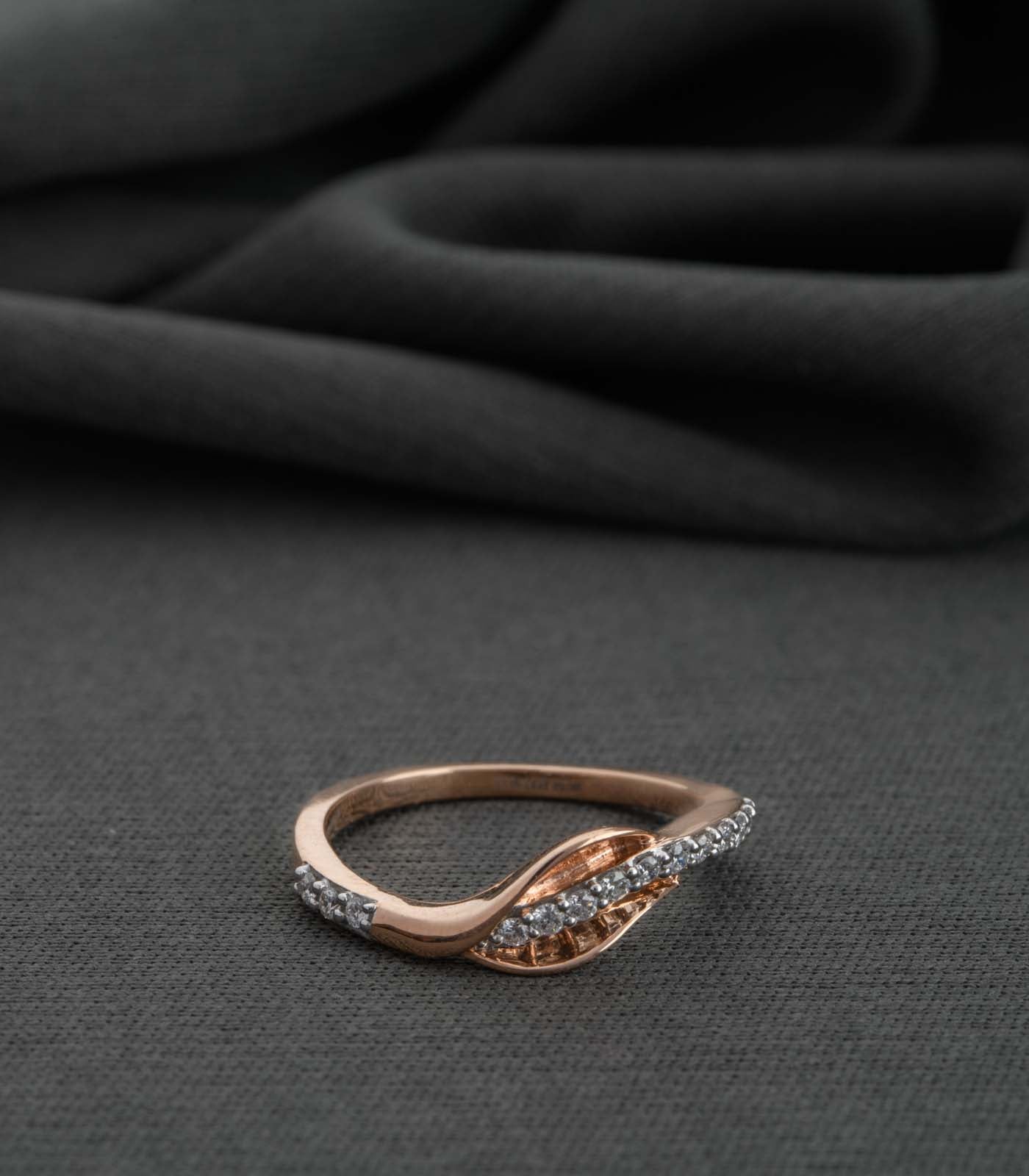 Diamond LeafLoom Ring