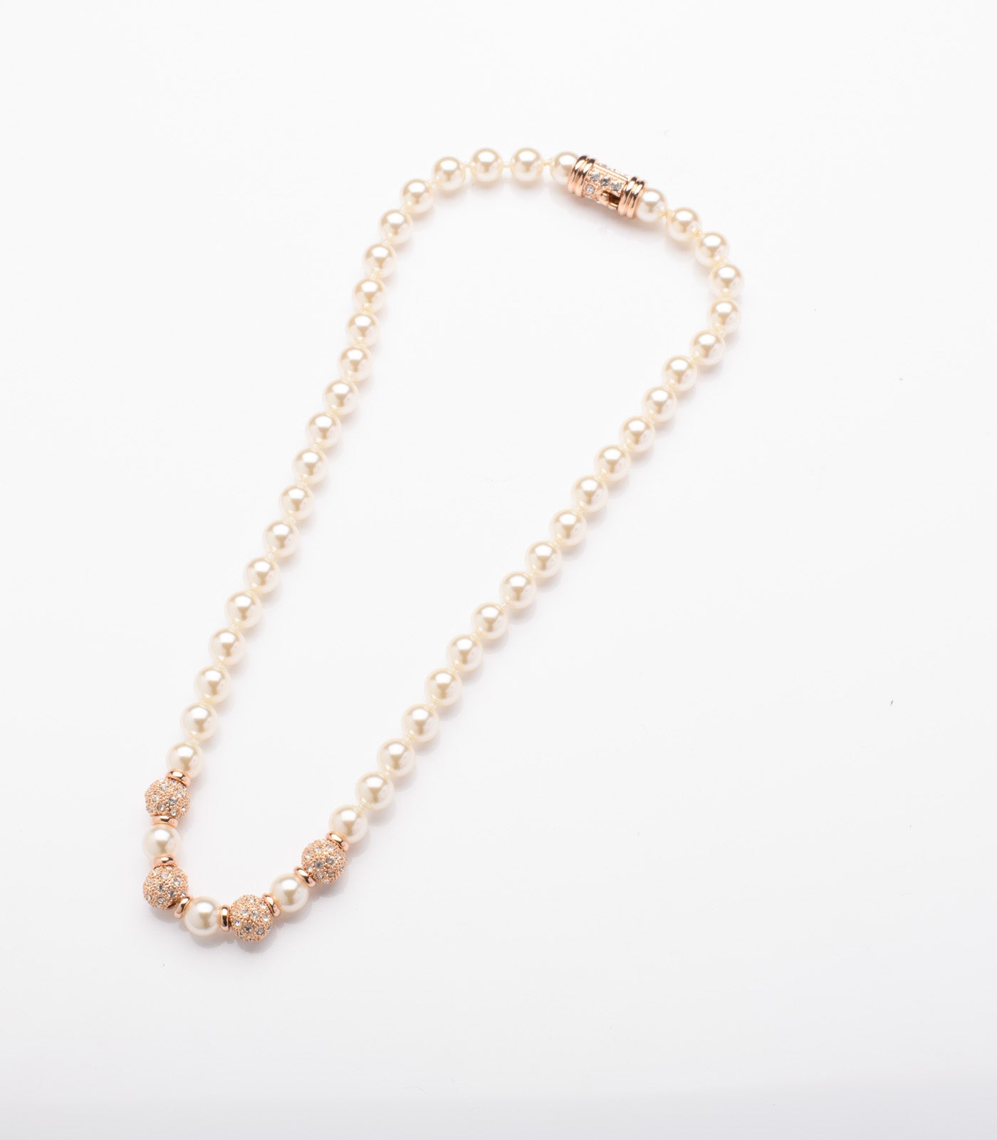 Classic Single Layer Pearl Necklace (Brass)