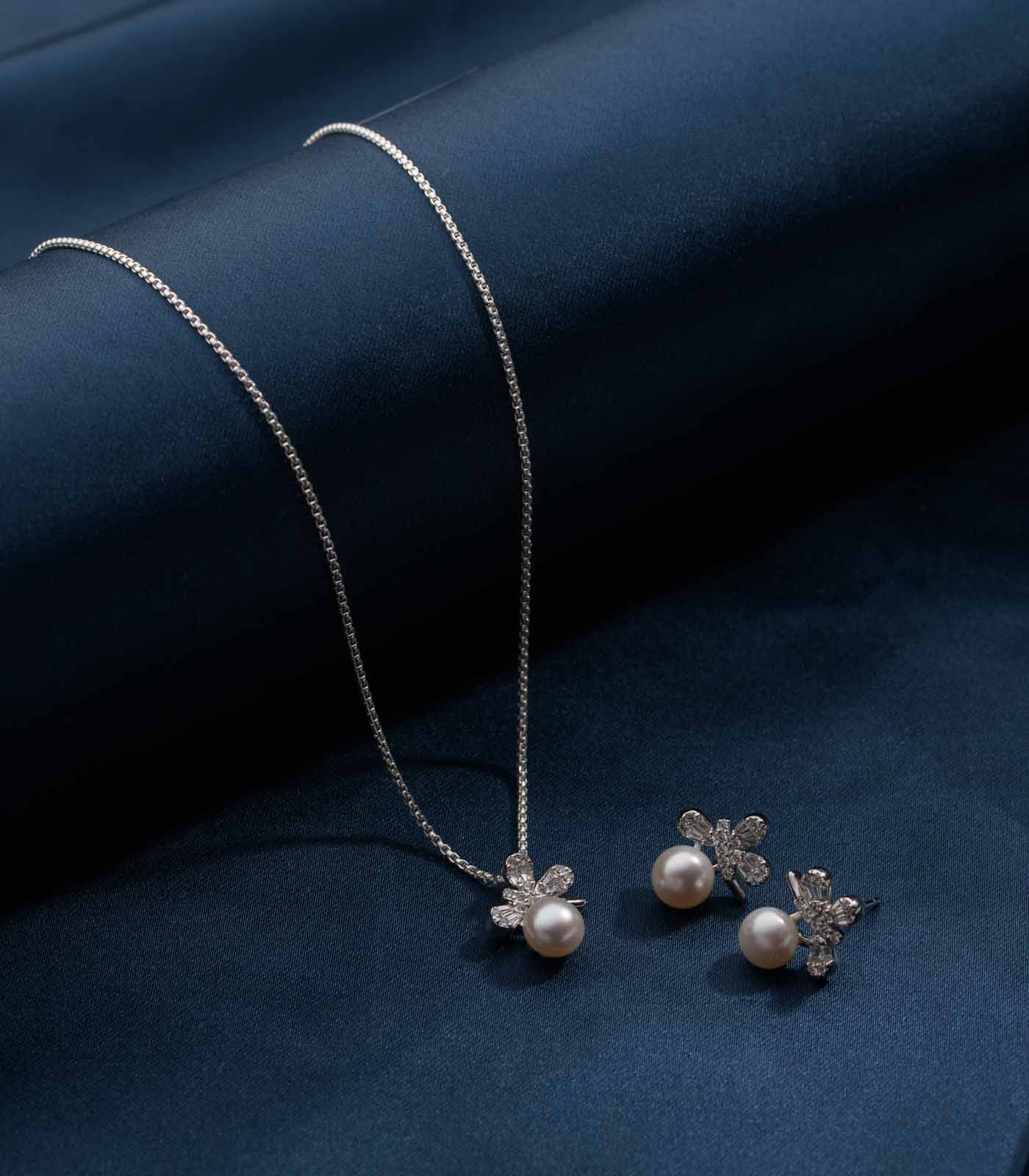 Daisy Pearl Necklace Set (Silver)