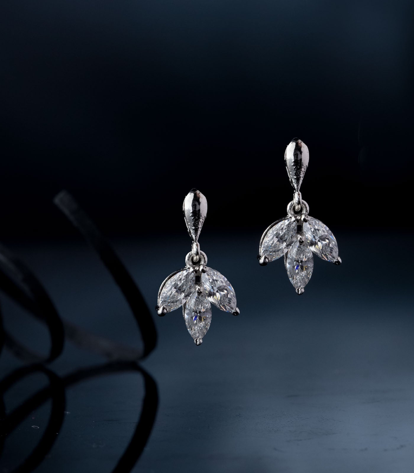 Premium Zircon Petal Shaped Tops