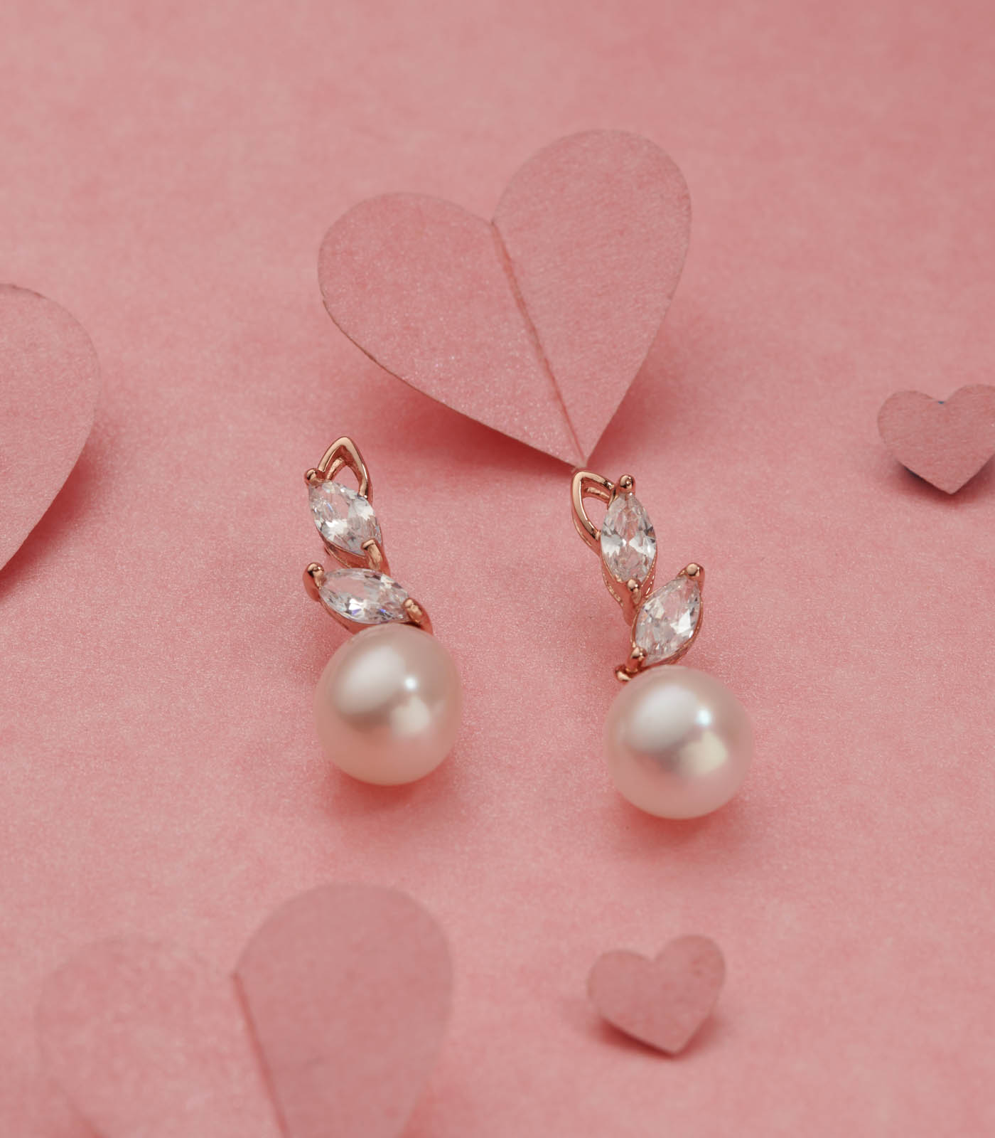 Dangling Pearl Ear Rings (Silver)